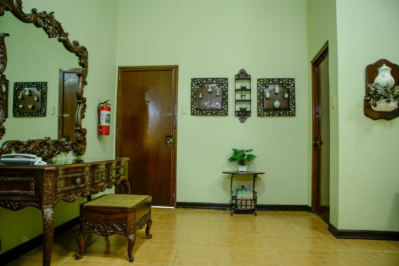 Victoria'S Haven Bed and Breakfast Dumaguete City Esterno foto