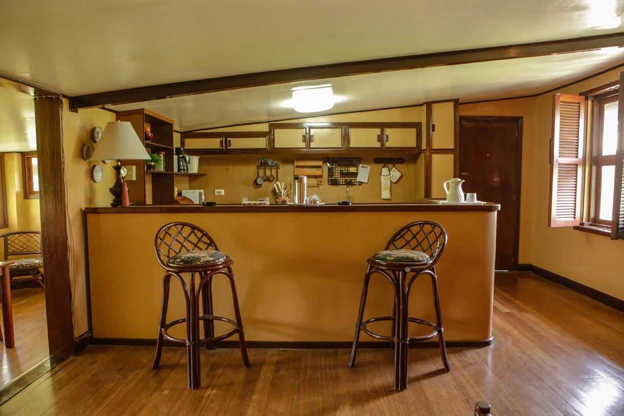Victoria'S Haven Bed and Breakfast Dumaguete City Esterno foto