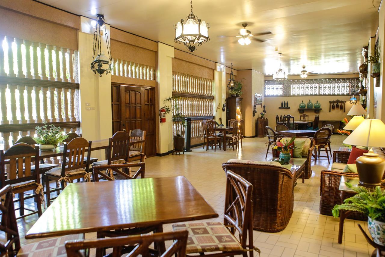Victoria'S Haven Bed and Breakfast Dumaguete City Esterno foto