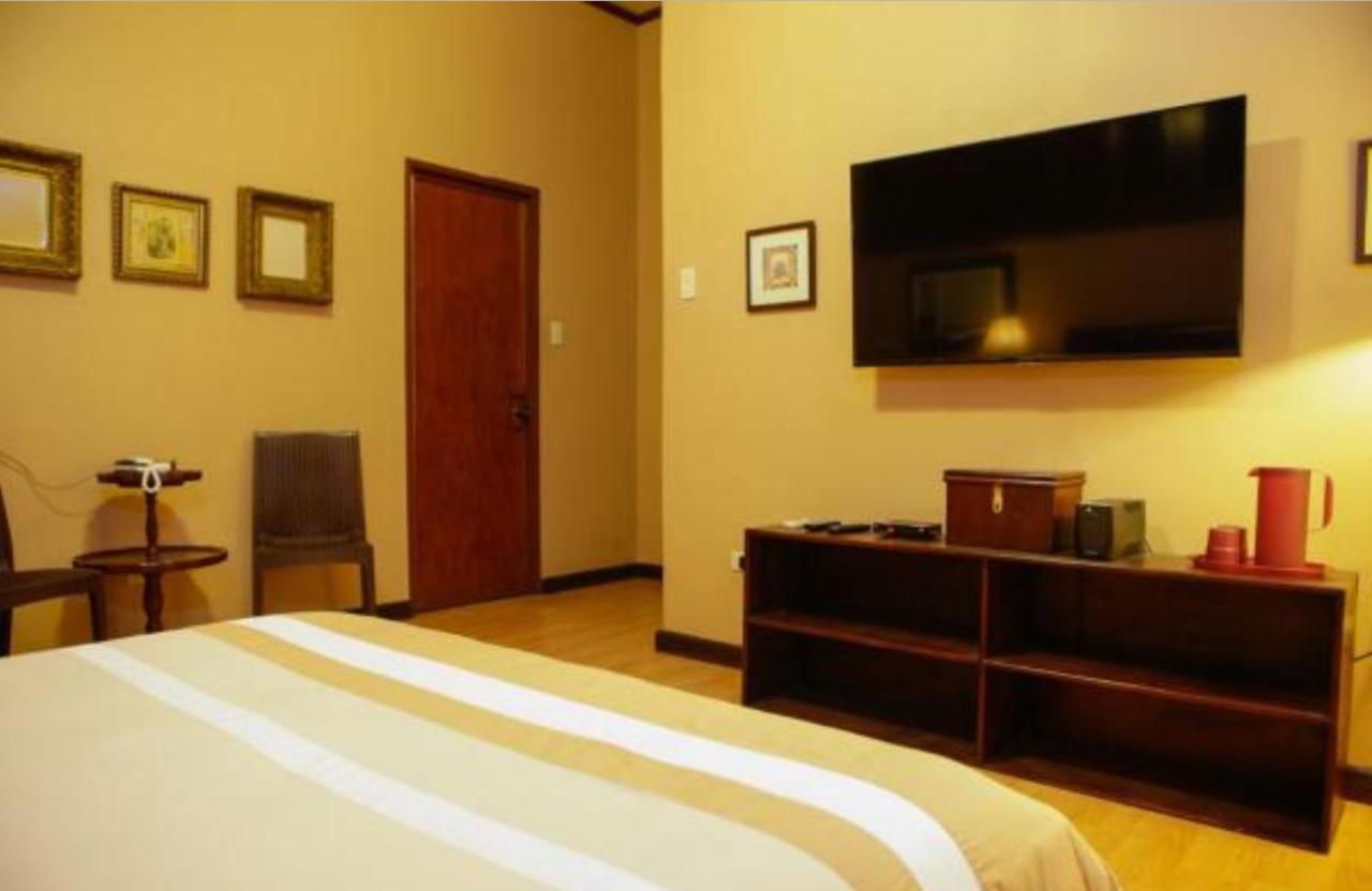 Victoria'S Haven Bed and Breakfast Dumaguete City Esterno foto