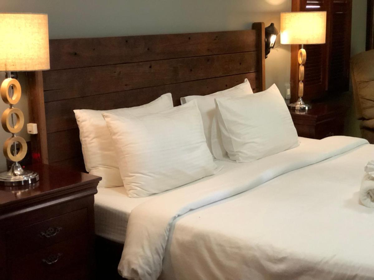 Victoria'S Haven Bed and Breakfast Dumaguete City Esterno foto